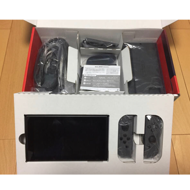 任天堂  【新モデル】Nintendo Switch 本体【グレー】新品未開封