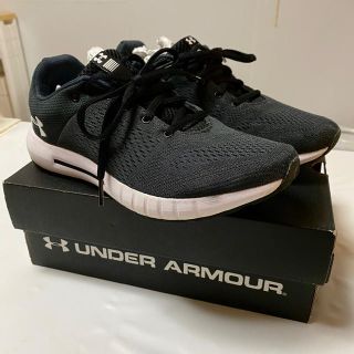 アンダーアーマー(UNDER ARMOUR)のアンダーアーマー　スニーカー　マイクロG レディース　23.5 us6.5(スニーカー)