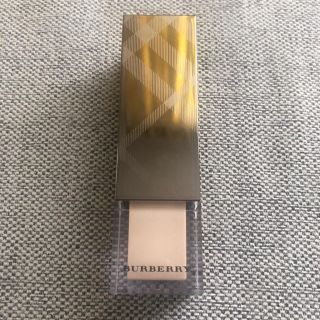 バーバリー(BURBERRY)のBurberry フレッシュグロウ　ルミナスフルイドベース(化粧下地)