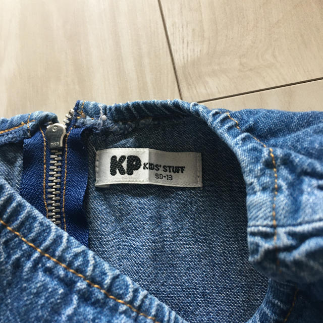 KP(ニットプランナー)のKP デニム　スカート  ワンピース　中古　90 95 キッズ/ベビー/マタニティのキッズ服女の子用(90cm~)(ワンピース)の商品写真