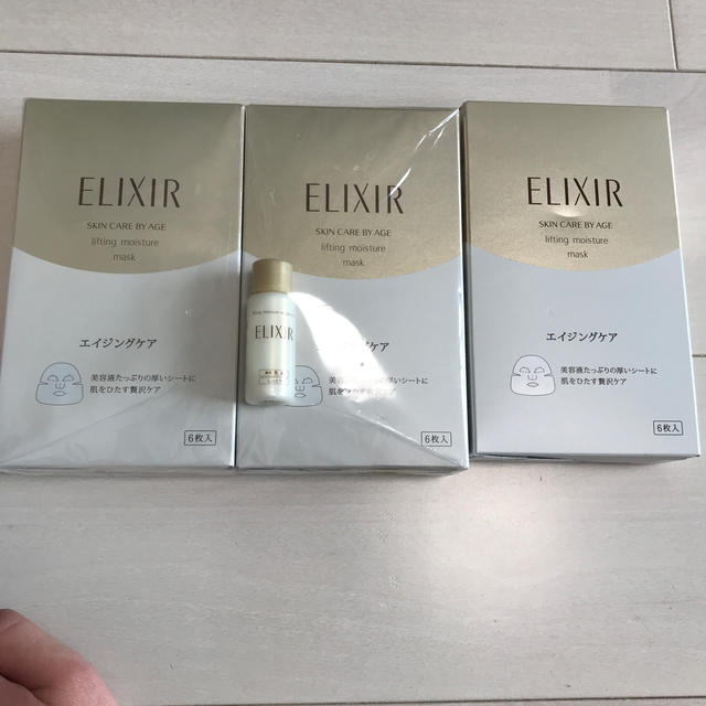 ELIXIR(エリクシール)のエリクシール エイジングケア シート状美容パック 18枚 コスメ/美容のスキンケア/基礎化粧品(パック/フェイスマスク)の商品写真