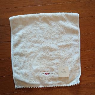 ローラアシュレイ(LAURA ASHLEY)の【新品・未使用】LAURA ASHLEY フェイスタオル(タオル/バス用品)