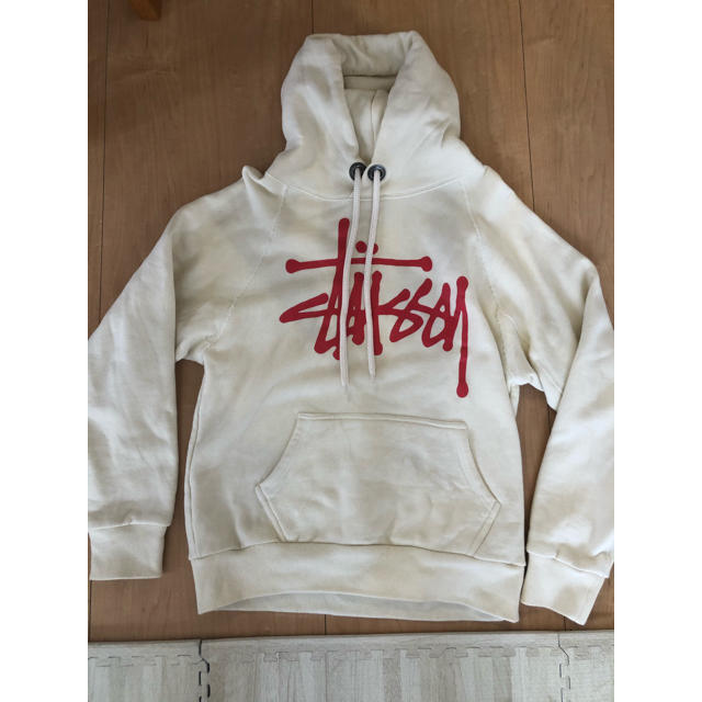 STUSSY(ステューシー)のステューシー　stussy パーカー レディースのトップス(パーカー)の商品写真