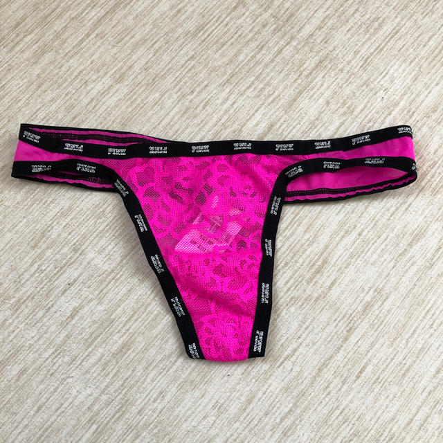 Victoria's Secret(ヴィクトリアズシークレット)のヴィクトリアシークレット PINK Tバック レディースの下着/アンダーウェア(ショーツ)の商品写真