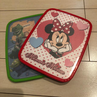 ディズニー(Disney)の子ども用　まな板　二枚セット　トイストーリー　ディズニー　ミニー(調理道具/製菓道具)