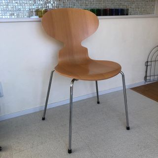 アルネヤコブセン(Arne Jacobsen)のフリッツハンセンのアントチェア　　北欧(ダイニングチェア)