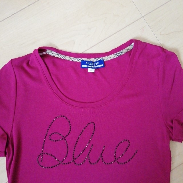 BURBERRY BLUE LABEL(バーバリーブルーレーベル)のBURBERRY BLUE LABEL Ｔシャツ　美品 レディースのトップス(Tシャツ(半袖/袖なし))の商品写真