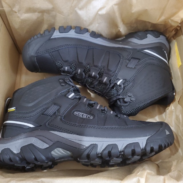 KEEN(キーン)のKEEN TARGHEE EXP MID BLACK 26.5 メンズの靴/シューズ(スニーカー)の商品写真