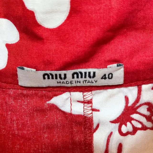 miumiu(ミュウミュウ)の専用 レディースのトップス(シャツ/ブラウス(長袖/七分))の商品写真