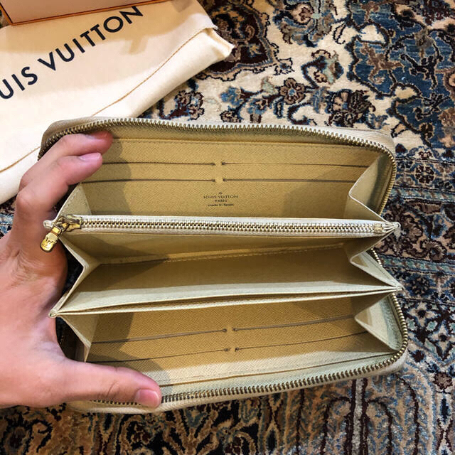 LOUIS VUITTON ダミエ アズール ジッピーウォレット 長財布 LOUIS VUITTON ダミエ アズール ジッピーウォレット 長財布