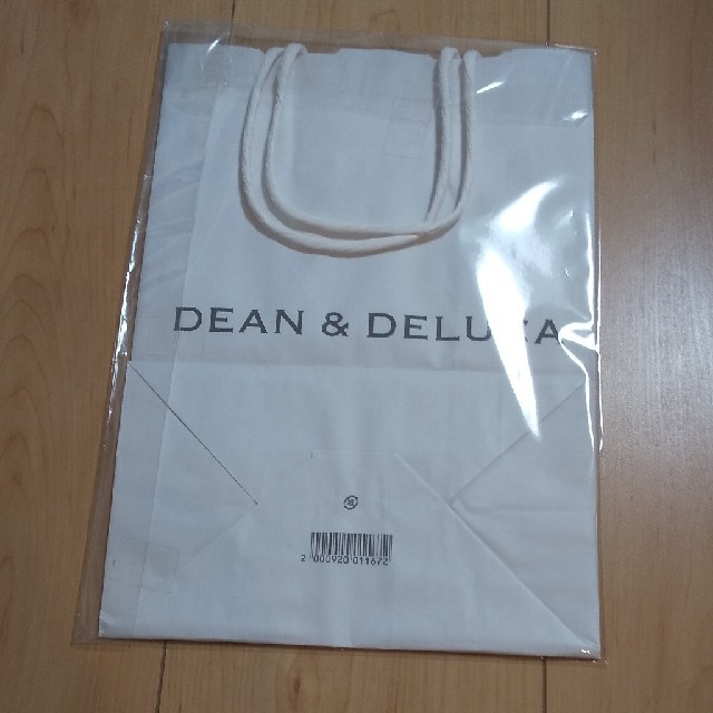 DEAN & DELUCA(ディーンアンドデルーカ)のDEAN&DELUCA ショップ紙袋 レディースのバッグ(ショップ袋)の商品写真