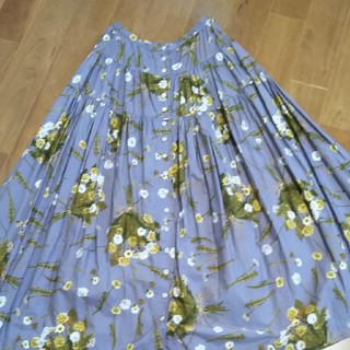 カネコイサオ(KANEKO ISAO)のKNEKO ISAO  WONDERFUL WORLD 綿 たんぽぽ柄スカート(ロングスカート)