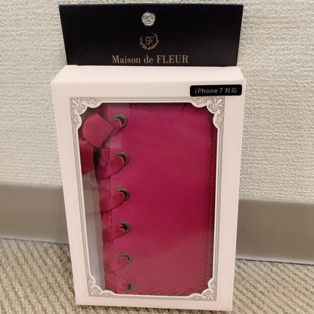 Maison de FLEUR(メゾンドフルール)のメゾンドフルール　iPhoneケース スマホ/家電/カメラのスマホアクセサリー(iPhoneケース)の商品写真