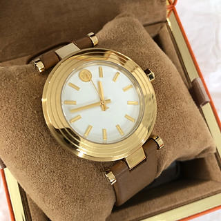 トリーバーチ(Tory Burch)の美品　トリーバーチ  お洒落なバックルゴールド腕時計(腕時計)