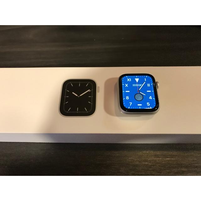 Apple Watch(アップルウォッチ)のtnshk様専用Apple Watch Series 5 スマホ/家電/カメラのスマートフォン/携帯電話(スマートフォン本体)の商品写真