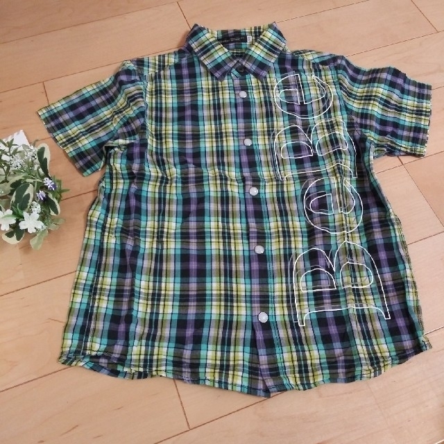 BeBe(ベベ)のkinoko 様専用☆　BeBe 半袖シャツ キッズ/ベビー/マタニティのキッズ服男の子用(90cm~)(Tシャツ/カットソー)の商品写真