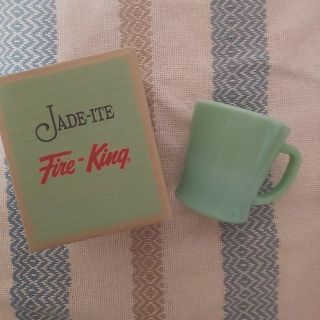 ファイヤーキング(Fire-King)の【お値下しました！】【fire king】ミルクグラス(グラス/カップ)