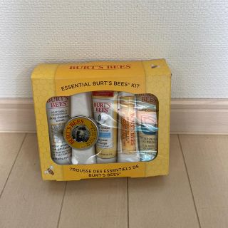 バーツビーズ(BURT'S BEES)のBURT'S BEES✨エッセンシャルキット✨新品(その他)