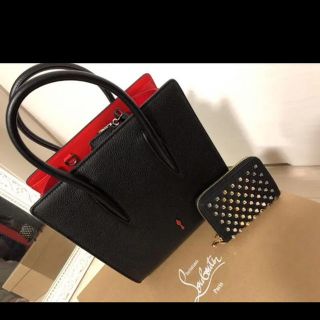 クリスチャンルブタン(Christian Louboutin)のakacabuさん専用　ルブタン黒鞄(ハンドバッグ)