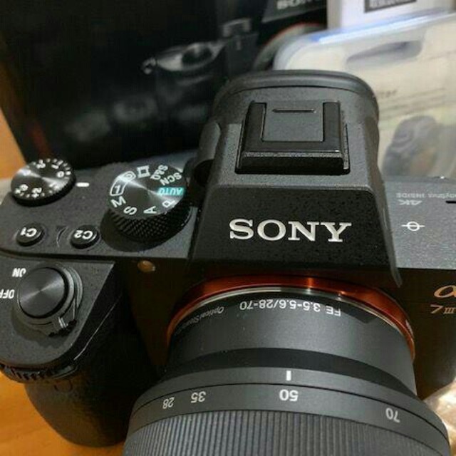 SONY - α7iii シャッター100回以下レンズセット美品 保証期間内の通販 by 紫音★紫音's shop｜ソニーならラクマ