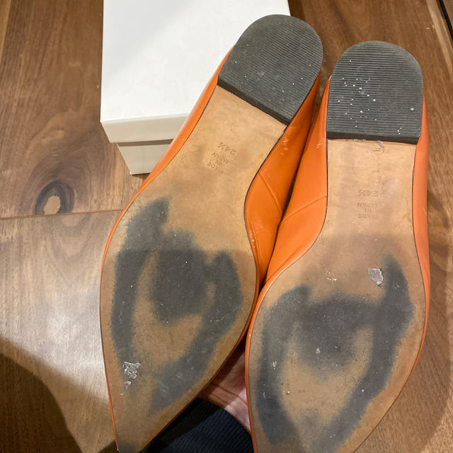 Maison de Reefur(メゾンドリーファー)のリーファー  オレンジ　フラットシューズ　24.5 レディースの靴/シューズ(バレエシューズ)の商品写真