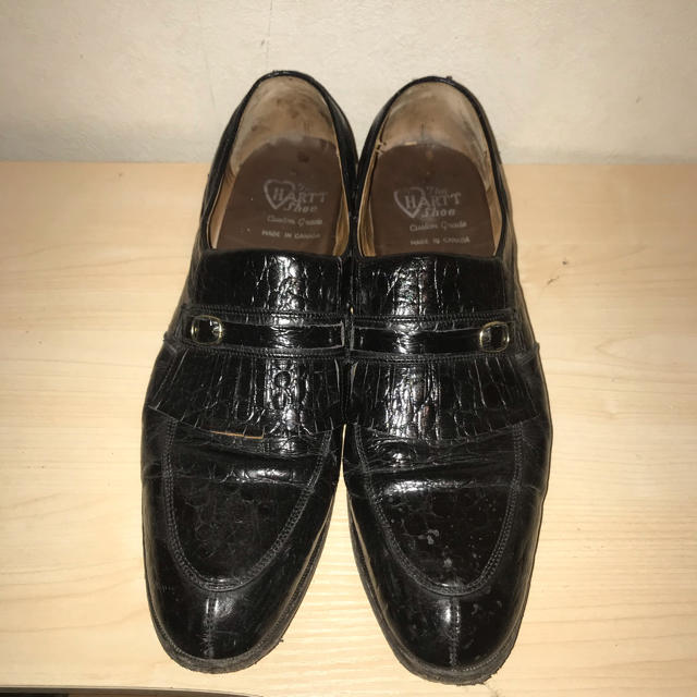 JOHN LAWRENCE SULLIVAN(ジョンローレンスサリバン)のクロコダイル　ローファー　黒色　革靴 メンズの靴/シューズ(ドレス/ビジネス)の商品写真