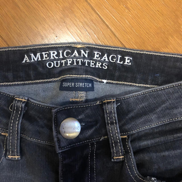 American Eagle(アメリカンイーグル)のアメリカンイーグル　ハイウエストクロップドパンツ レディースのパンツ(デニム/ジーンズ)の商品写真