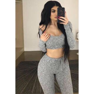 クラス(Class)のfashion nova・Kylie Jenner着用セットアップ(トップス)(ニット/セーター)