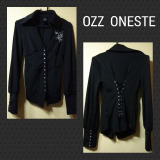 オッズオン(OZZON)のOZZ ONESTE★USED★後ろスピンドルトップス(カットソー(長袖/七分))