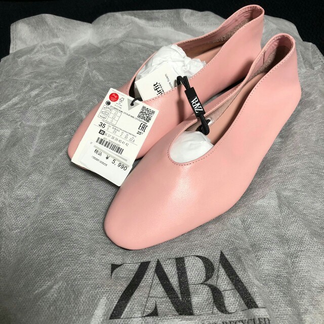 ZARA(ザラ)のアルパカ様専用 レディースの靴/シューズ(バレエシューズ)の商品写真