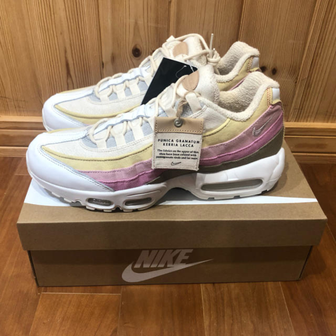 NIKE(ナイキ)のNike WMNS AirMax95 Plant ColorCollection メンズの靴/シューズ(スニーカー)の商品写真