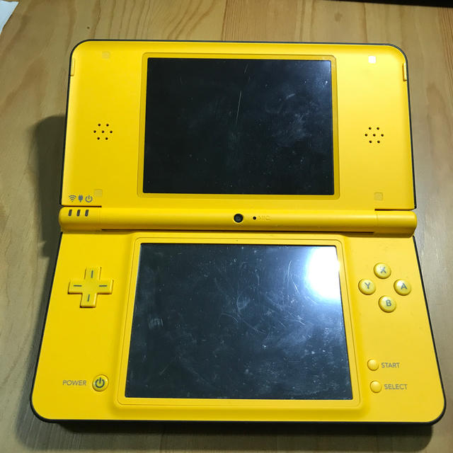 ニンテンドーDS(ニンテンドーDS)のNintendo DSi LL エンタメ/ホビーのゲームソフト/ゲーム機本体(携帯用ゲーム機本体)の商品写真