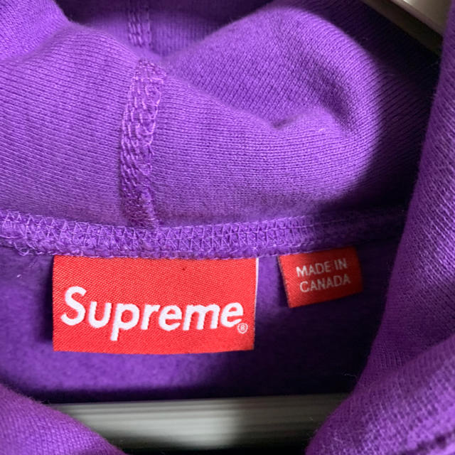 Supreme(シュプリーム)のsupreme Perforated Leather Hooded Sweats メンズのトップス(パーカー)の商品写真