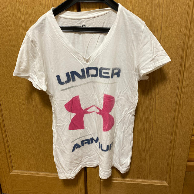 UNDER ARMOUR(アンダーアーマー)のアンダーアーマー Tシャツ レディースのトップス(Tシャツ(半袖/袖なし))の商品写真