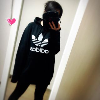 アディダス(adidas)の❤️adidas パーカー❤️(パーカー)