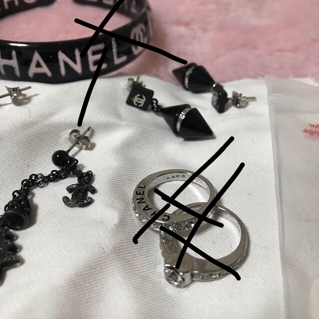 CHANEL(シャネル)の5月1日まで取り置き中 レディースのアクセサリー(ピアス)の商品写真