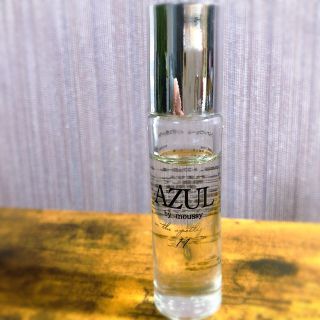 アズールバイマウジー(AZUL by moussy)のAZUL by moussy ロールオンパフューム 10ml(香水(女性用))