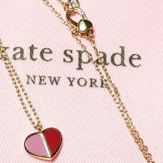 ケイトスペードニューヨーク(kate spade new york)の【新品】kate spade ケイトスペード  ネックレス　レッドマルチ(ネックレス)