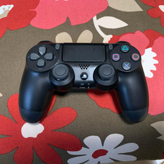 プレイステーション4(PlayStation4)のほぼ新品！PS4 デュアルショックワイヤレスコントローラー　ブラック　(その他)