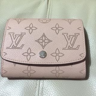 ルイヴィトン(LOUIS VUITTON)のルイヴィトン マヒナ イリスコンパクト マグノリア 美品 値下げしました(^^)(財布)