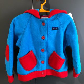 パタゴニア(patagonia)の値下げ⭐︎Patagonia ＊ 2T  フリースアウター新品未使用(ジャケット/上着)