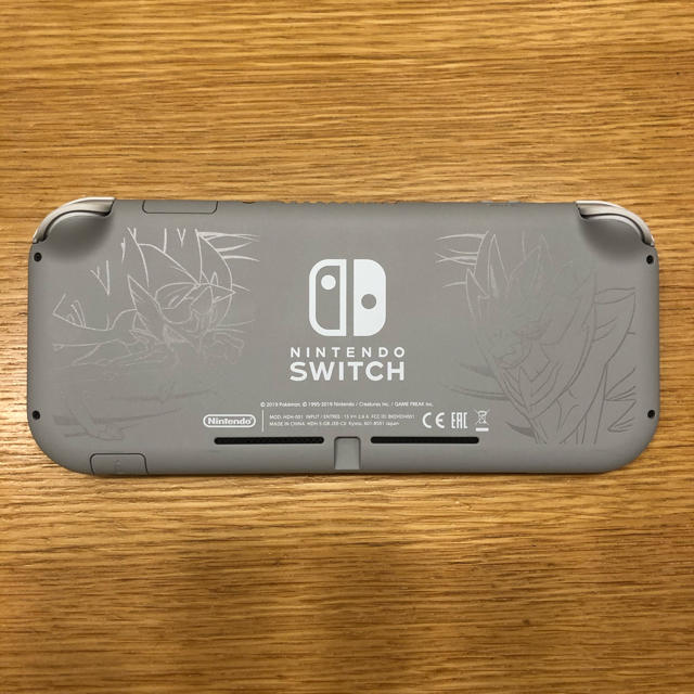 Nintendo Switch LITE ザシアン・ザマゼンタ 2