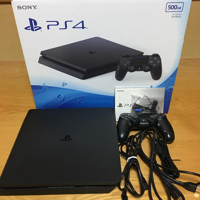 PS4本体 （箱・全付属品あり）と純正の充電スタンド＆ワイヤレスコントローラー