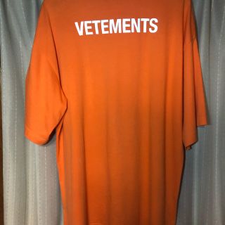 バレンシアガ(Balenciaga)のVETEMENTS STAFF T-SHIRTS ORANGE(Tシャツ/カットソー(半袖/袖なし))