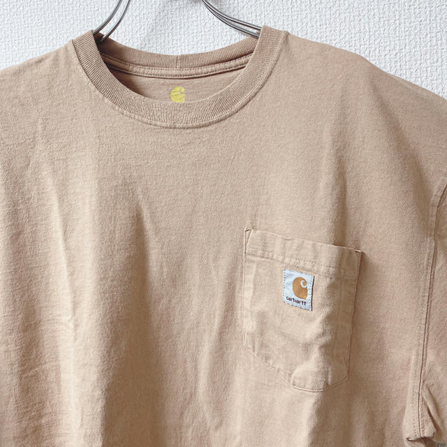 carhartt(カーハート)のCarhartt 人気色　ベージュ　カーハートTシャツ　used メンズのトップス(Tシャツ/カットソー(半袖/袖なし))の商品写真