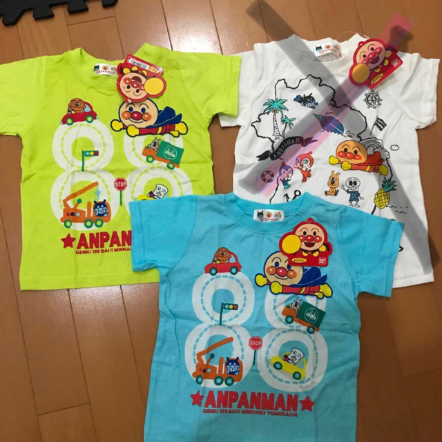 アンパンマン半袖新品未使用 キッズ/ベビー/マタニティのキッズ服男の子用(90cm~)(Tシャツ/カットソー)の商品写真