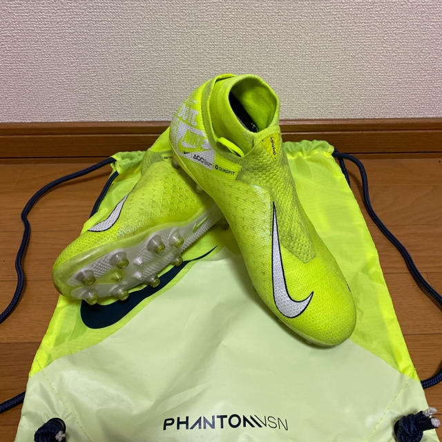 NIKE(ナイキ)のファントムビジョン エリート AG 26.5 スポーツ/アウトドアのサッカー/フットサル(シューズ)の商品写真