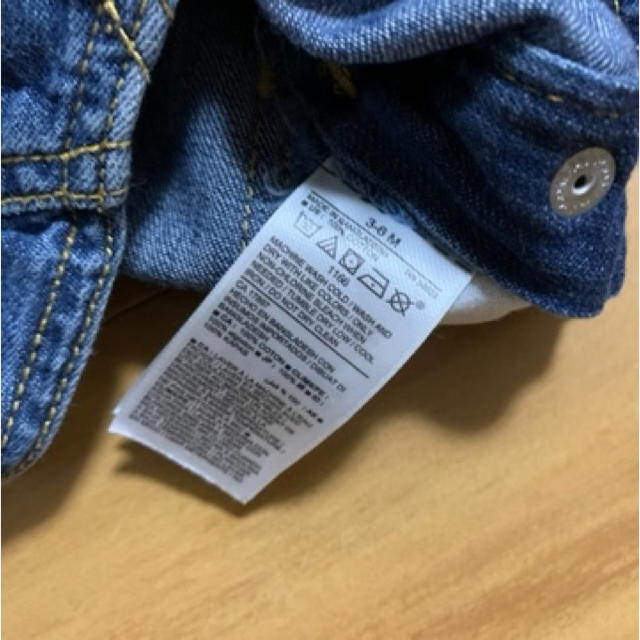 babyGAP(ベビーギャップ)のGAPデニム生地オーバーオール キッズ/ベビー/マタニティのベビー服(~85cm)(カバーオール)の商品写真