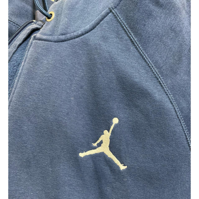 AIR JORDAN