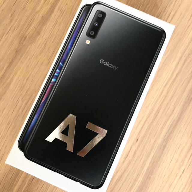 galaxxxy(ギャラクシー)のGalaxy A7 ブラック 64GB SIMフリー　 スマホ/家電/カメラのスマートフォン/携帯電話(スマートフォン本体)の商品写真